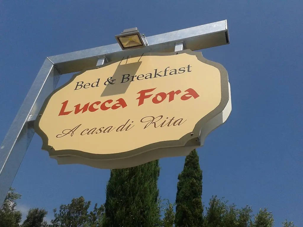 Bed & Breakfast Lucca Fora Bed & Breakfast Capannori